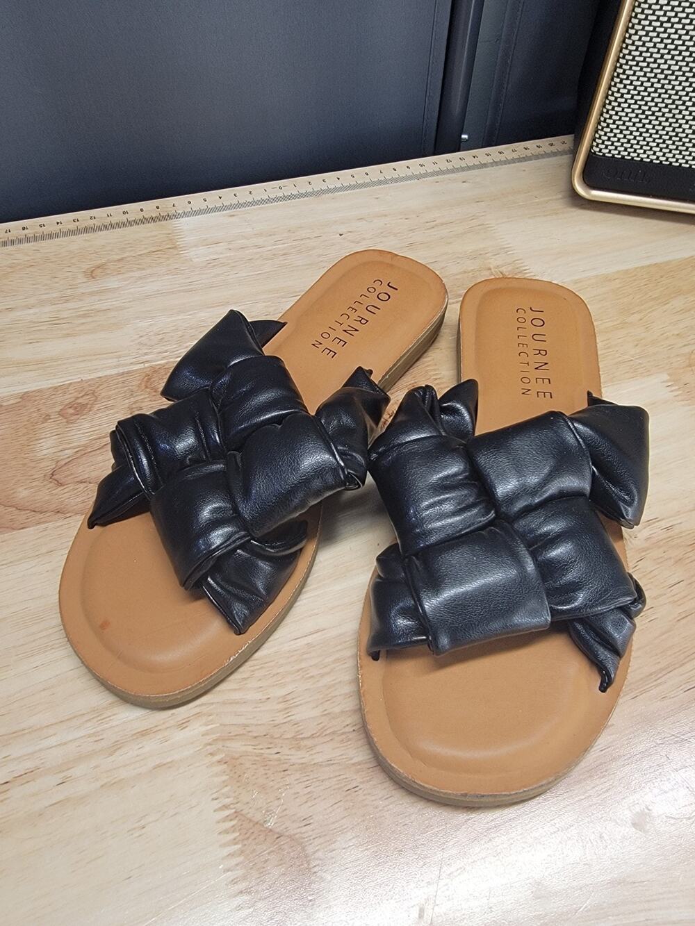 Journee Collection Womens Kianna Black 6.5